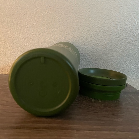 Vintage Starbucks green 2010
Saves Trees tumbler - Picture 10 of 11